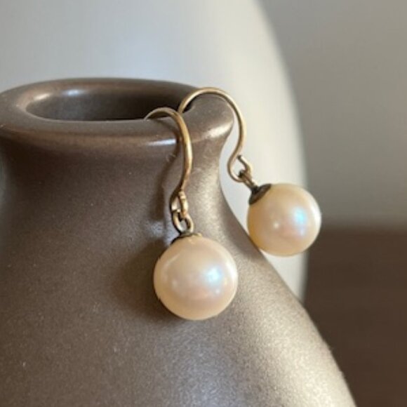 Freshwater Pearl Hook Earrings in 14K Gold - Picture 2 of 2